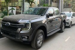 Xe bán tải được chạy 24/24h trong nội đô, chủ xe ở Hà Nội 'thở phào'
