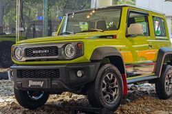 Bán quá chậm, đại lý cắt lỗ giảm giá xe tồn kho Suzuki Jimny gần 140 triệu đồng