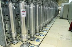Nga đề xuất tiếp quản uranium của Iran: Phương án cũ trong cục diện mới