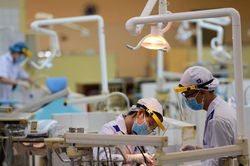 Loạt trường xét tuyển ngành y dược bằng tổ hợp có môn Văn, Sử, Địa