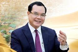 Bộ trưởng Nguyễn Đình Khang: Giữ vững mạch nguồn đoàn kết, tạo động lực cho phát triển bền vững