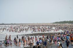 Đông 'từ biển tới rừng', tỉnh miền Bắc đón lượng khách lớn nhất nước kỳ nghỉ lễ