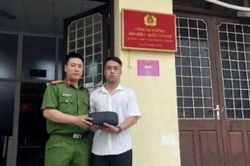 Trao trả tài sản để quên trên tàu cho hành khách