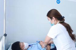Liên tiếp ngộ độc từ bánh mì: Còn lỗ hổng về an toàn thực phẩm