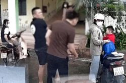 Đã xác định được người đàn ông tát tài xế ô tô tại trường mầm non