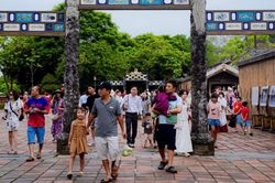 Phá nhiều kỷ lục về du lịch dịp lễ, Chủ tịch TP Huế gửi thư cảm ơn du khách