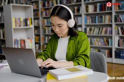 'Cú đêm' mùa thi: Đừng để thức khuya khiến nhan sắc và thị lực xuống dốc