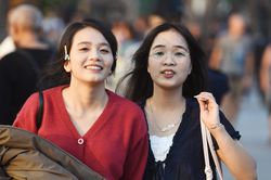Dự báo thời tiết 5/5/2026: Miền Bắc nắng đẹp, Nam Bộ mưa vào chiều tối
