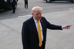 Ông Trump bình luận về lệnh ngừng bắn với Iran khi giao tranh nổ ra ở Hormuz