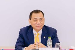Tỷ ph&uacute; Phạm Nhật Vượng gi&agrave;u chưa từng c&oacute;, đứng số 1 Đ&ocirc;ng Nam &Aacute;