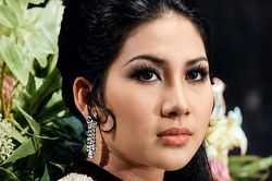 Minh tinh Thái Lan nguy kịch vì đột quỵ trong nhà tắm