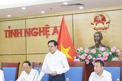 Chủ tịch UBND tỉnh Nghệ An: Sẽ xử lý mạnh các nhà thầu yếu kém để đẩy nhanh giải ngân vốn đầu tư công