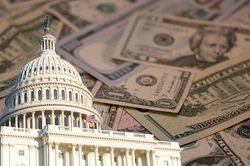 Nợ công Mỹ vượt 100% GDP
