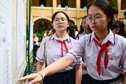 Thay đổi nguyện vọng lớp 10 TPHCM, cẩn trọng tình huống 'từ đỗ thành trượt'