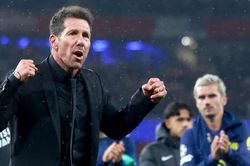 Simeone tuyên bố bất ngờ sau khi Atletico thua Arsenal