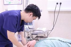 Không đột quỵ, cũng chẳng bị tiền đình nhưng vẫn có cảm giác 'nhà đổ'