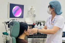 Người phụ nữ vào viện cấp cứu, dị vật gây hóc từ bánh mì pate