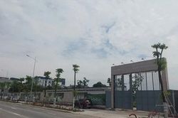 Người dân bất an vì 2 tòa tháp 13 tầng gây tranh cãi