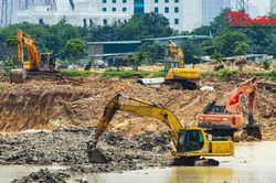 Tăng tốc thi công hồ điều hòa Phú Đô, chạy đua chống ngập trước mùa mưa