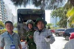 Xử phạt người bán hàng rong 'chặt chém' du khách 100.000 đồng que kem