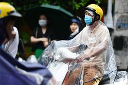 Dự báo thời tiết 7/5/2026: Miền Bắc ngày nắng, từ chiều tối mưa giông mạnh