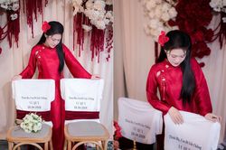 Cô dâu Đồng Nai bên 2 chiếc ghế trống trong ngày cưới gây xúc động