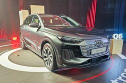 Sau BMW, Mercedes, hàng loạt xe sang Audi giảm giá mạnh, lên tới 300 triệu đồng