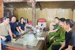 Chuyện chưa kể về 'giữ lá chắn xanh' với ma túy ở vùng cao