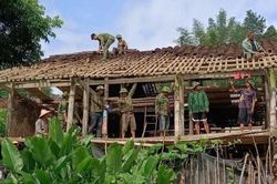 Triển khai xóa nhà tạm, nhà dột nát cho con đẻ người hoạt động kháng chiến nhiễm chất độc hóa học