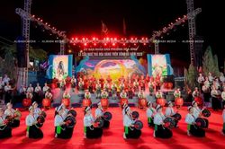 Lễ cầu ngư và thả hoa đăng năm 2026: Quảng bá hình ảnh du lịch, văn hóa xứ Mường tới du khách