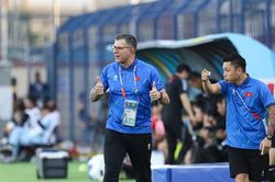 U17 Việt Nam thắng ở giải châu Á: Người truyền lửa, Cristiano Roland