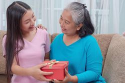 Ngày của Mẹ năm 2026 là ngày nào, nguồn gốc và ý nghĩa ra sao?