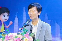 Nhà báo 40 năm cầm bút ra sách về những hành trình 'đi để thương'