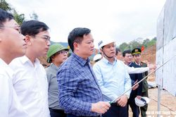Bí thư Tỉnh ủy Nghệ An trực tiếp làm Trưởng Ban Chỉ đạo xử lý các dự án chậm tiến độ, tồn đọng, vướng mắc kéo dài