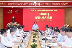 Thường trực Ban B&iacute; thư chủ tr&igrave; Hội nghị BCH Đảng bộ c&aacute;c cơ quan Đảng Trung ương