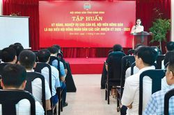 C&aacute;n bộ, hội vi&ecirc;n n&ocirc;ng d&acirc;n ph&aacute;t huy vai tr&ograve; đại biểu d&acirc;n cử