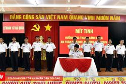 Vùng 2 Hải quân đồng loạt phát động tháng hành động an toàn lao động