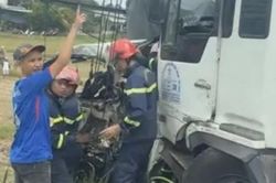 Kiểm tra ma túy, nồng độ cồn tài xế xe bồn chở gas sau vụ va chạm liên hoàn