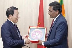 Bộ trưởng Lương Tam Quang hội đàm với Bộ trưởng Bộ Công an và các vấn đề nghị viện Sri Lanka