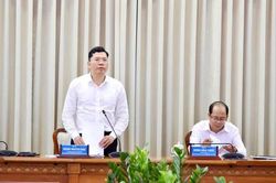 Quyết liệt th&aacute;o gỡ, khơi th&ocirc;ng c&aacute;c điểm nghẽn để TPHCM đạt tăng trưởng hai con số