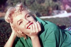Thế giới bí mật của Marilyn Monroe sắp mở ra sau 100 năm