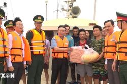 Hải Phòng hỗ trợ 10 ngư dân Trung Quốc gặp nạn trên biển Bạch Long Vĩ