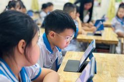 Trường tiểu học tổ chức 'lớp học thông minh', thu hơn 10 triệu đồng/phụ huynh