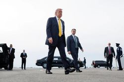 Ông Trump nói 'yêu Hàn Quốc' khi Mỹ đạt thỏa thuận hợp tác đóng tàu với Seoul
