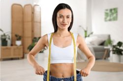 Bác sĩ chia sẻ cách ăn hỗ trợ giảm cân mà không cần bỏ bữa