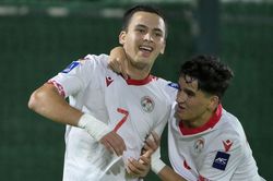 U17 Myanmar thua tối thiểu Tajikistan, theo Thái Lan ra về