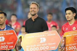 HLV Polking khen Đình Bắc, tự tin CAHN vô địch sớm