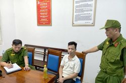 Khống chế đối tượng sử dụng hung khí gây thương tích cho người dân