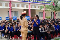 B&agrave;i học từ đường phố (Kỳ 3: Tạo giải ph&aacute;p bền vững từ m&ocirc;i trường học đường)