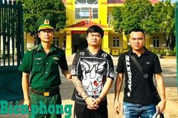 Đồn Biên phòng cửa khẩu quốc tế Hoa Lư bắt giữ đối tượng có lệnh truy nã